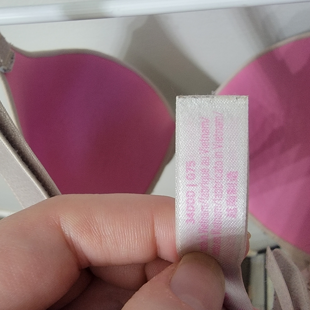 Victoria secret tshirt bra - Picture 3 of 3